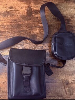 Coach Black Leather Messenger Crossbody with Detachable Pouch